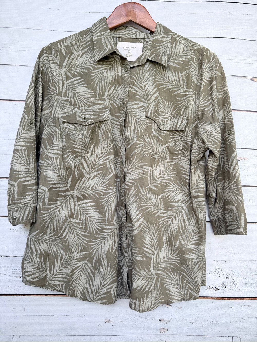 Sonoma Life + Style 100% Cotton Palm Leaf Roll-Tab Button Down Shirt - Large